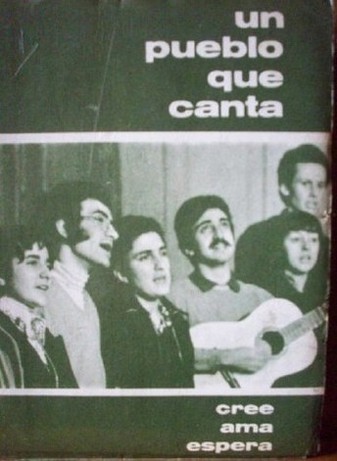 Un pueblo que canta : cree, ama, espera